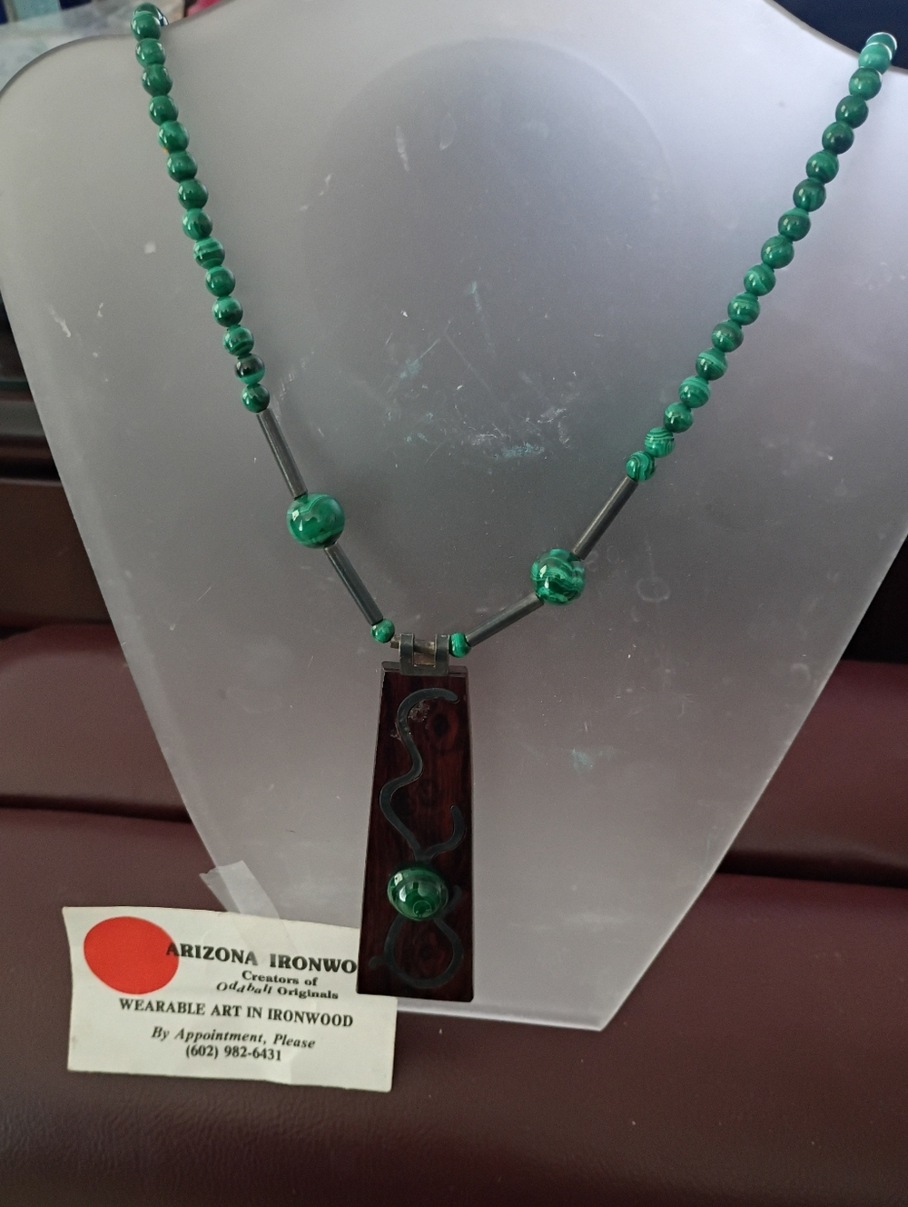 ❤️RARE Vintage ARIZONA DESERT IRONWOOD PENDANT AND MALACHITE BEADED NECKLACE